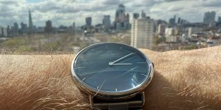 If Apple's going to make a barely blue product, it should be an Apple Watch | A watch face whose blue color is constantly changing