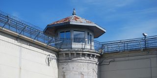 A senior Apple exec could be jailed for lying; it's time to end this disaster | Photo taken from inside a prison