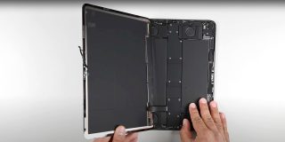 There's good news and bad news for iPad repairs following Apple's announcement | Removing the screen of the 13-inch iPad Pro