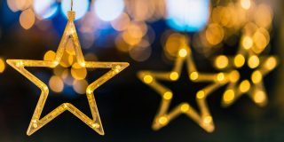 App Store ratings 'broken' as your 4-star review could hurt a developer | Photo shows star-shaped decorations