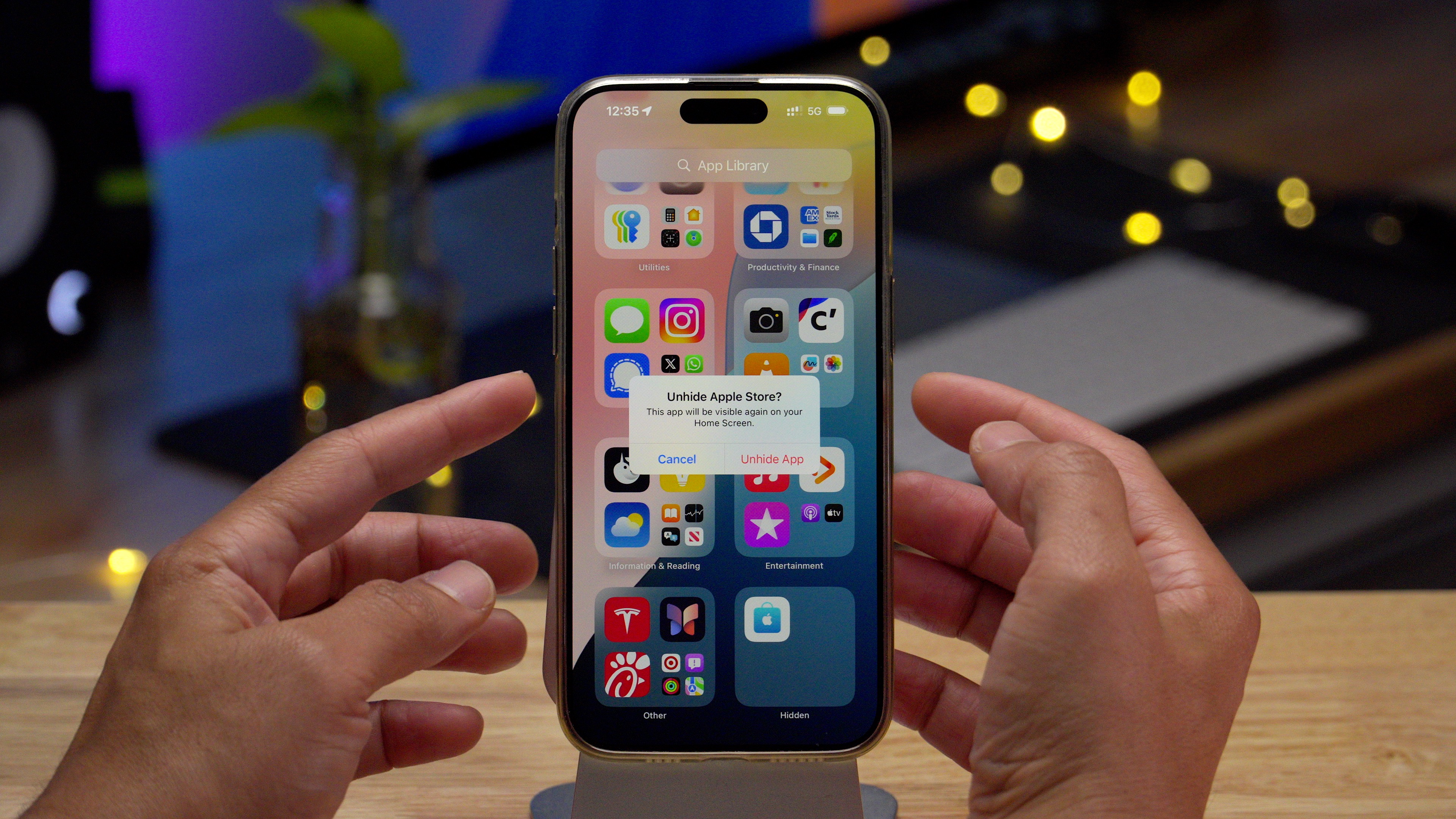 Unhide app iOS 18
