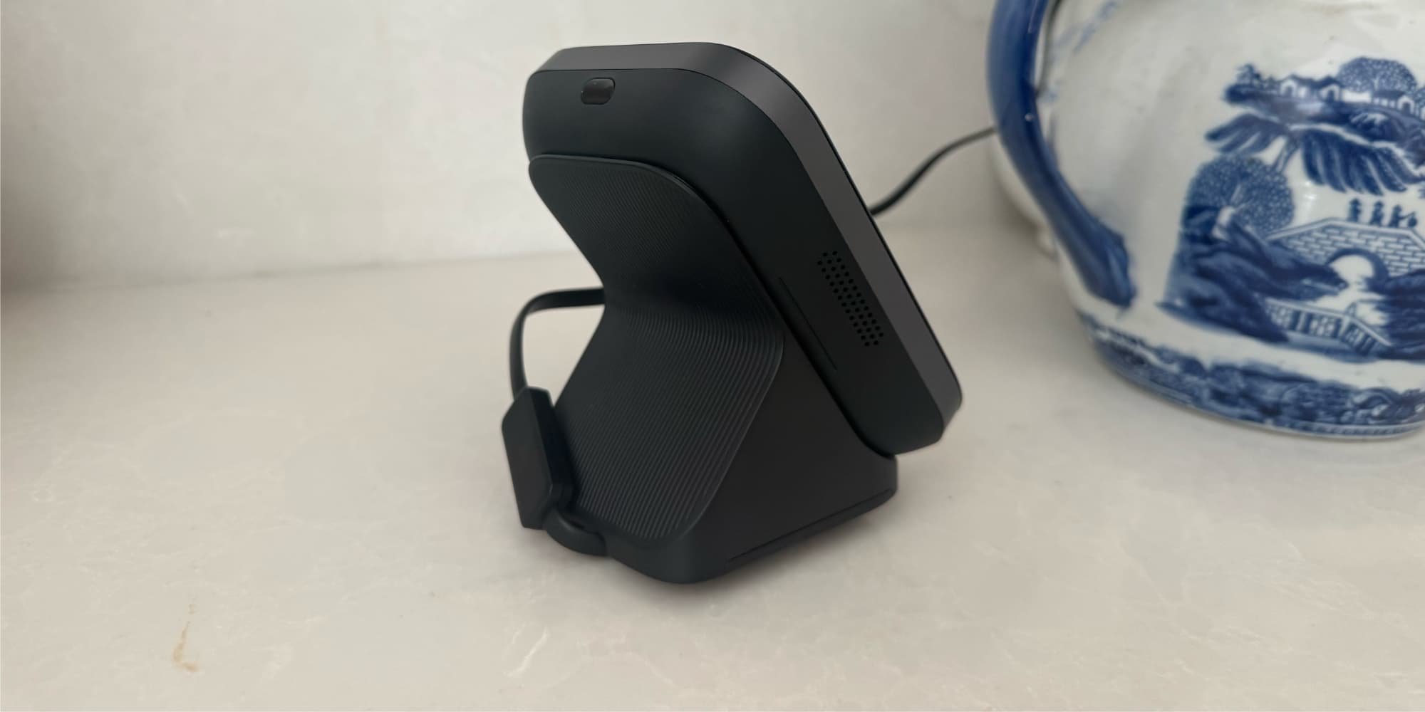 SwitchBot Hub 3