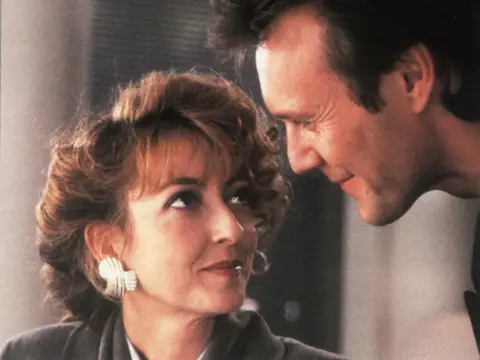Alamy Head and Sharon Maughan stare into each other's eyes during one of the adverts 