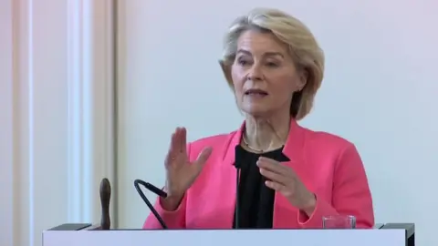 AFP Ursula von der Leyen introducing EU plans for children's online safety