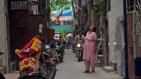 Antriksha Pathania/BBC Sundar Nagri is a lower middle-class neighbourhood in east Delhi's Seelampur area