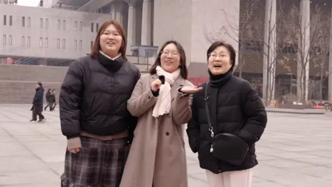 BBC/Suhnwook Lee Kim Young-ran, a mother in her 50s who was visiting Gwanghwamun with her two daughters.