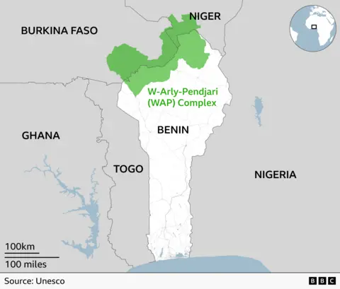 A map of Benin showing the neighbouring countries and the location of the national parks on the borders with Burkina Faso and Niger.