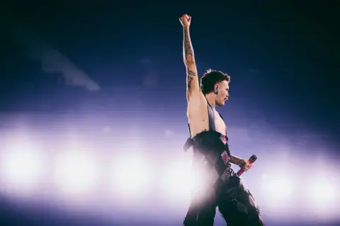 EBU Norwegian entry Jonas Lovv