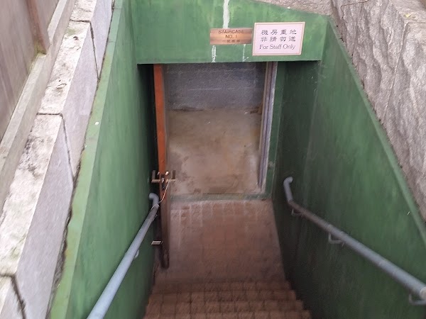 見下文