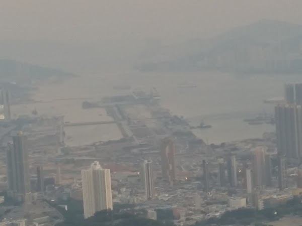 見下文