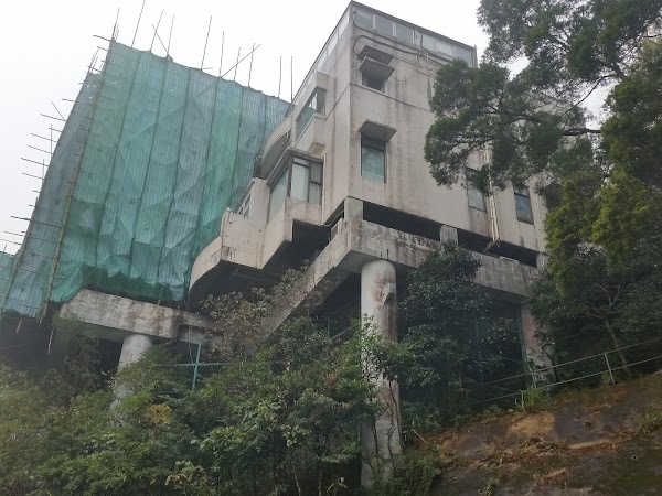 見下文