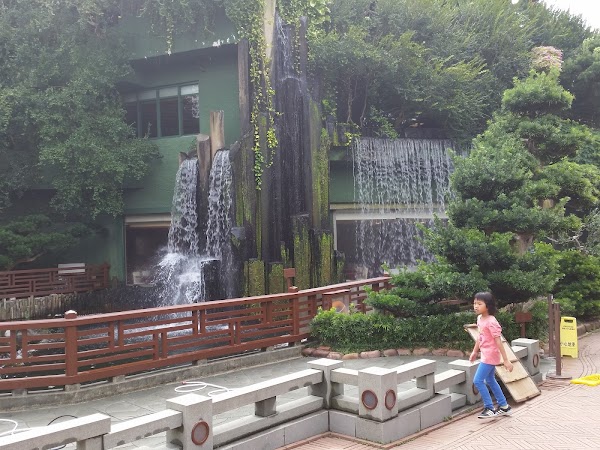 見下文