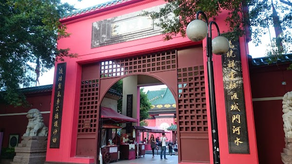見下文
