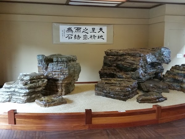 見下文