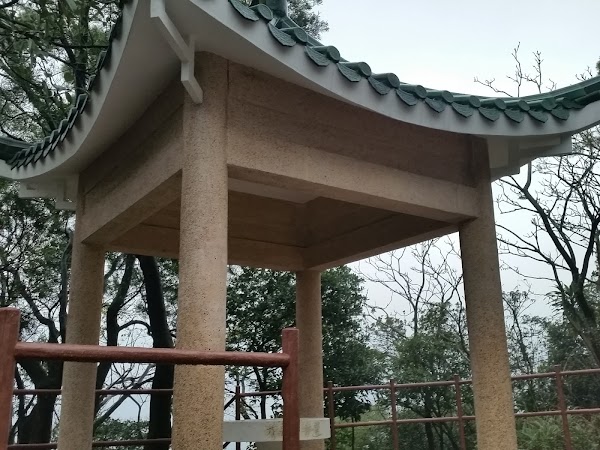 見下文