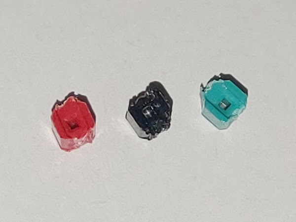 見下文