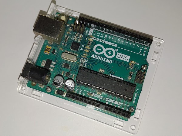 安裝 Arduino 到保護殼