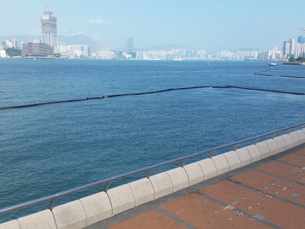 見下文