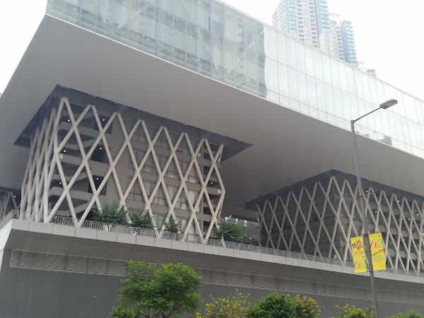 見下文