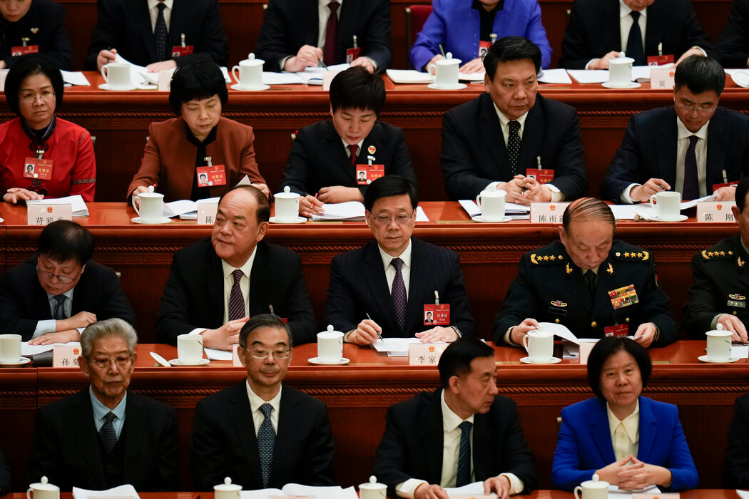 香港特首李家超本月在北京參加全國人民代表大會。他說，新的國安立法將消除來自外國顛覆勢力的威脅。