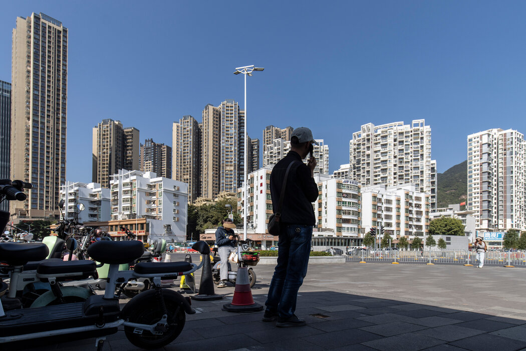 房地產佔中國家庭資產的60%到80%，這一比例遠高於大多數國家。