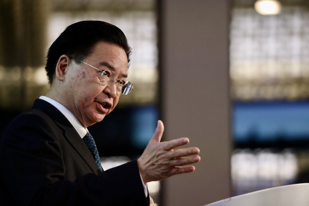 台灣外交部長吳釗燮表示，如果美國放棄烏克蘭，中國會「從中得到提示」——對台灣採取持續行動將令美國及其盟友後退。