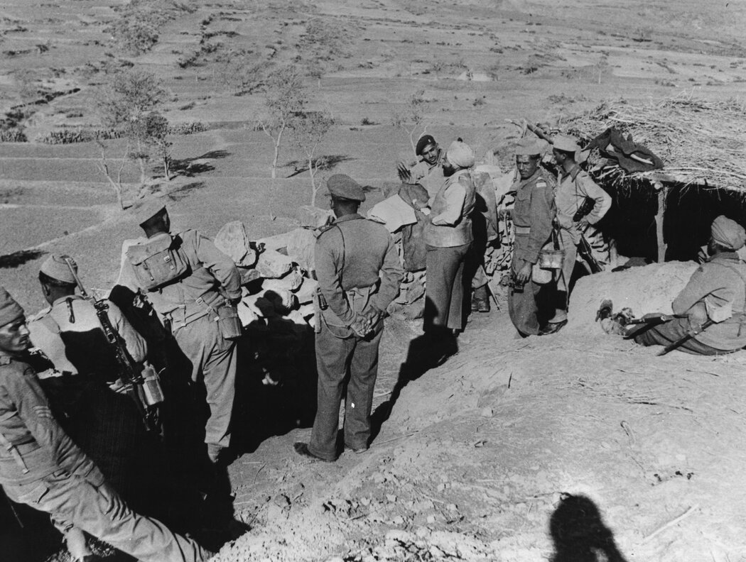 1962 年，印度士兵在拉達克地區與中國軍隊對峙，兩國在這段時間展開了一場血腥的戰爭。