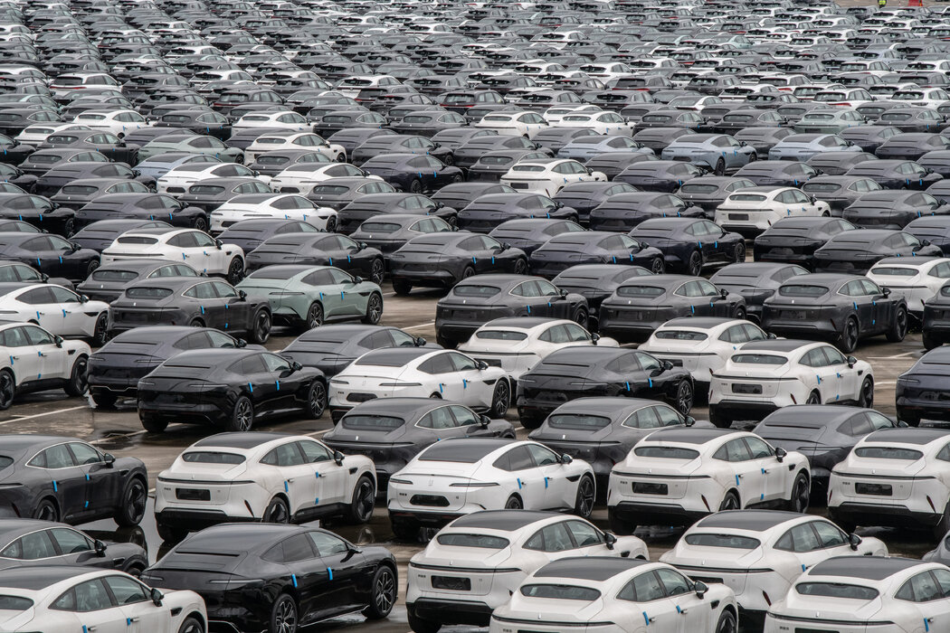重慶長安工廠新生產的汽車。