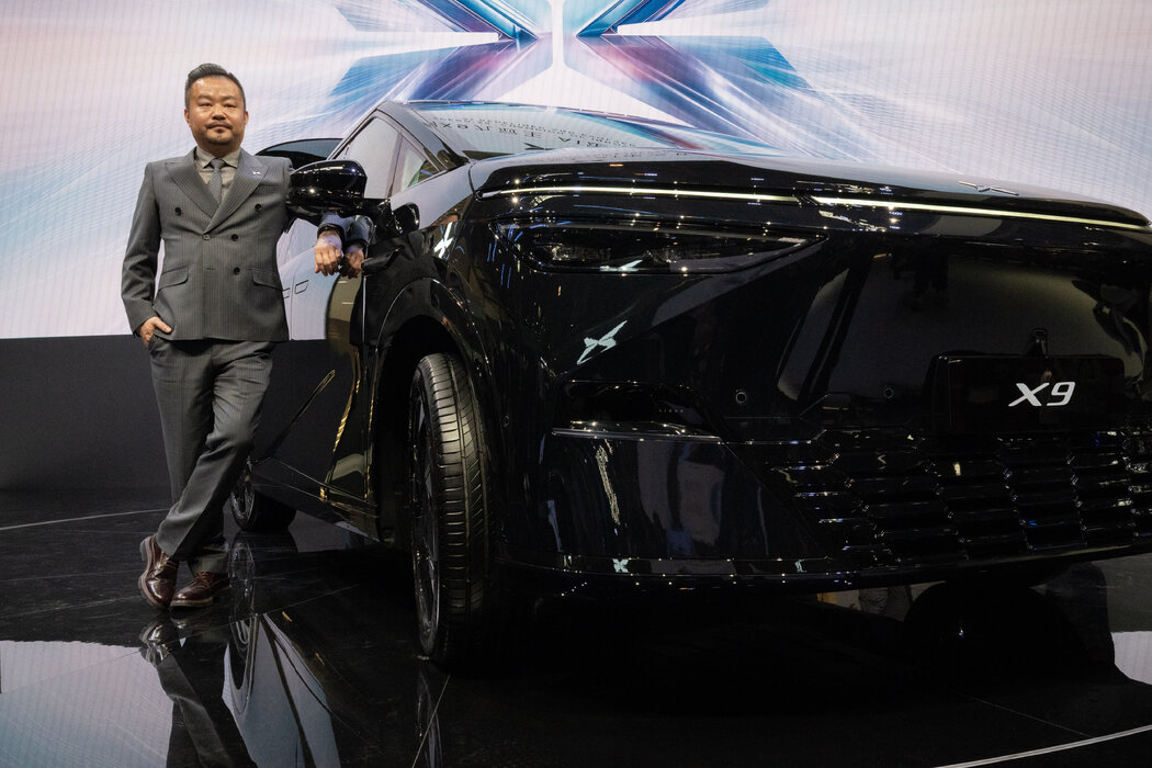 小鵬汽車負責設計的高管王譚說,該公司的新型電動汽車後排有更大的內部空間。
