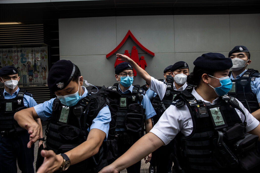 警察封鎖了香港會議中心附近的一個抗議區，攝於2022年。
