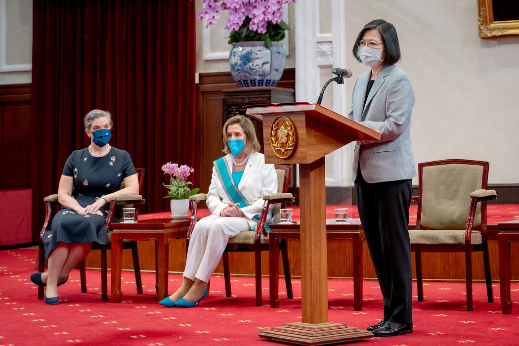 2022年,時任美國眾議院議長的佩洛西訪台後,兩岸緊張關係急劇升溫。