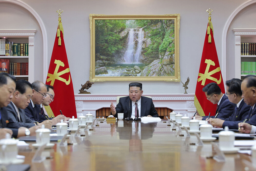 金正恩對權力的掌握依賴於給個人崇拜注入新的活力。