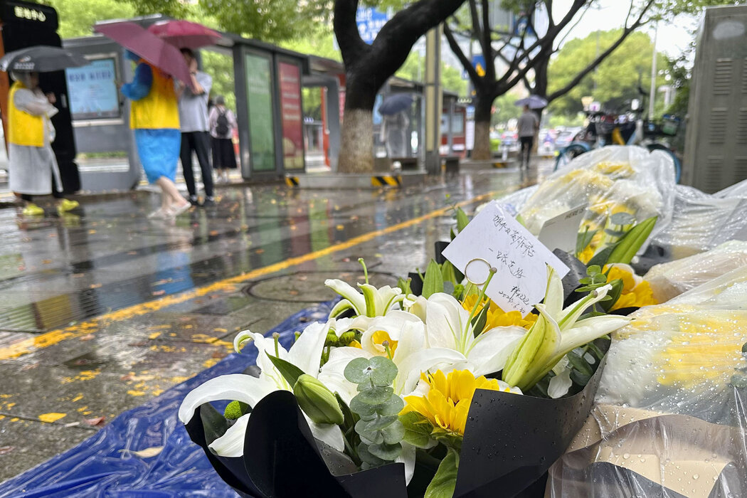 蘇州今年6月發生持刀襲擊事件的地點。一對日本母子受傷,一名中國女子死亡,她阻止襲擊者登上校車時被連捅數刀。