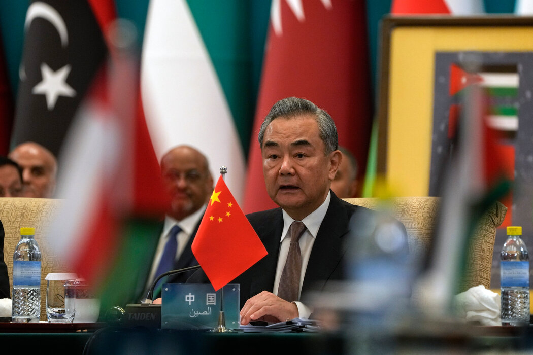 中國外交部長王毅今年5月在北京。對中國來說,主辦哈馬斯與法塔赫的會晤將是展現自己潛在調解人角色的又一次機會。