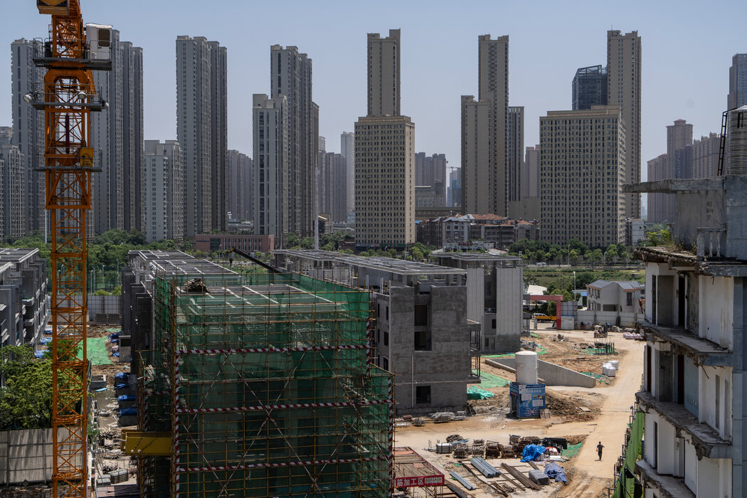 多年來,地方政府大舉借貸用於建築項目,為建築業創造了就業機會和需求。