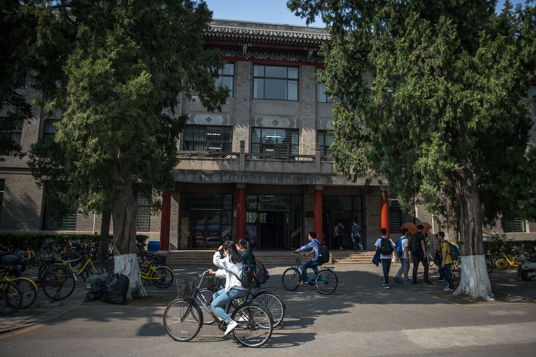 大學生一直讓中國政府頭疼。