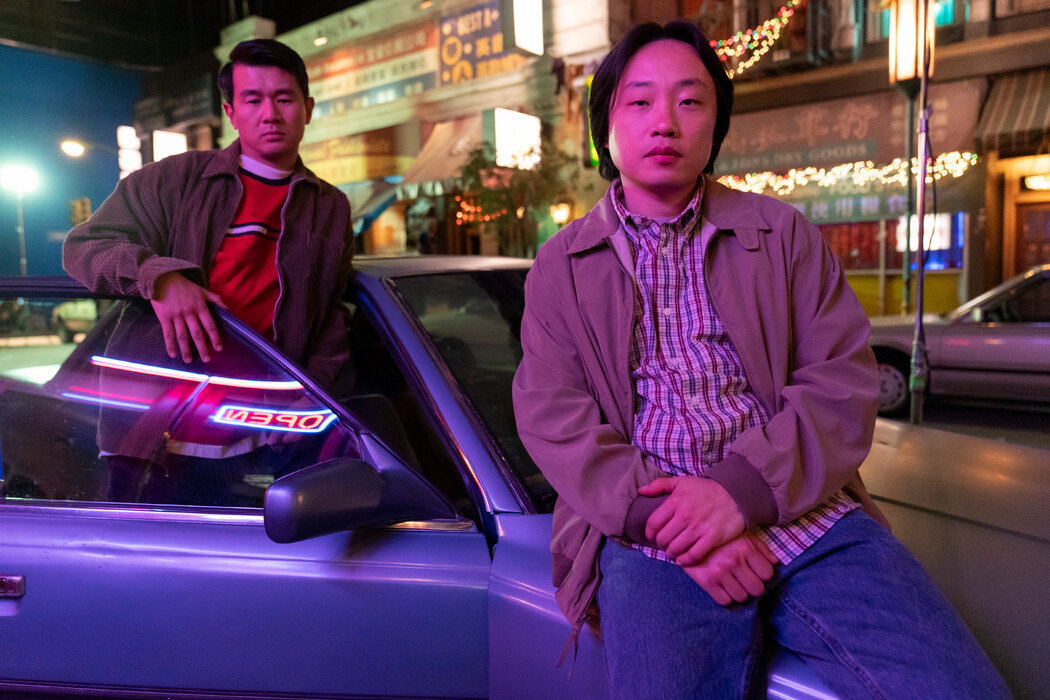 錢信伊（左）和歐陽萬成（右）主演的《唐人街內部》的劇情在一家餐館展開，同時也是一部與《法律與秩序》類似的警匪劇。