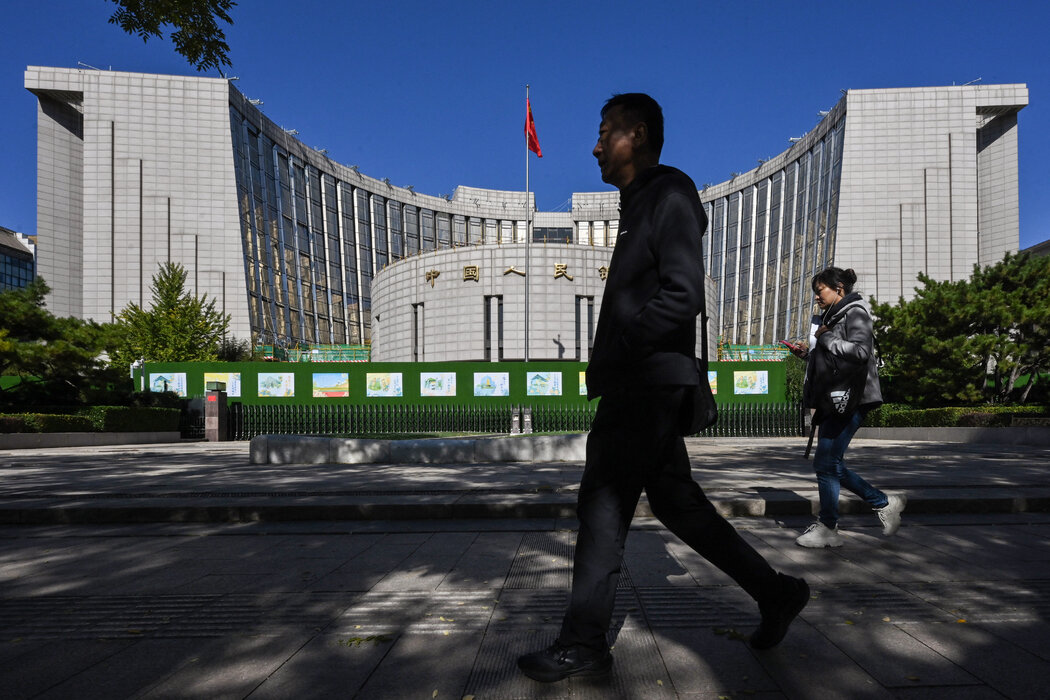 中國人民銀行的一名官員上週五說,「人民幣匯率將在合理均衡水平上保持基本穩定。」
