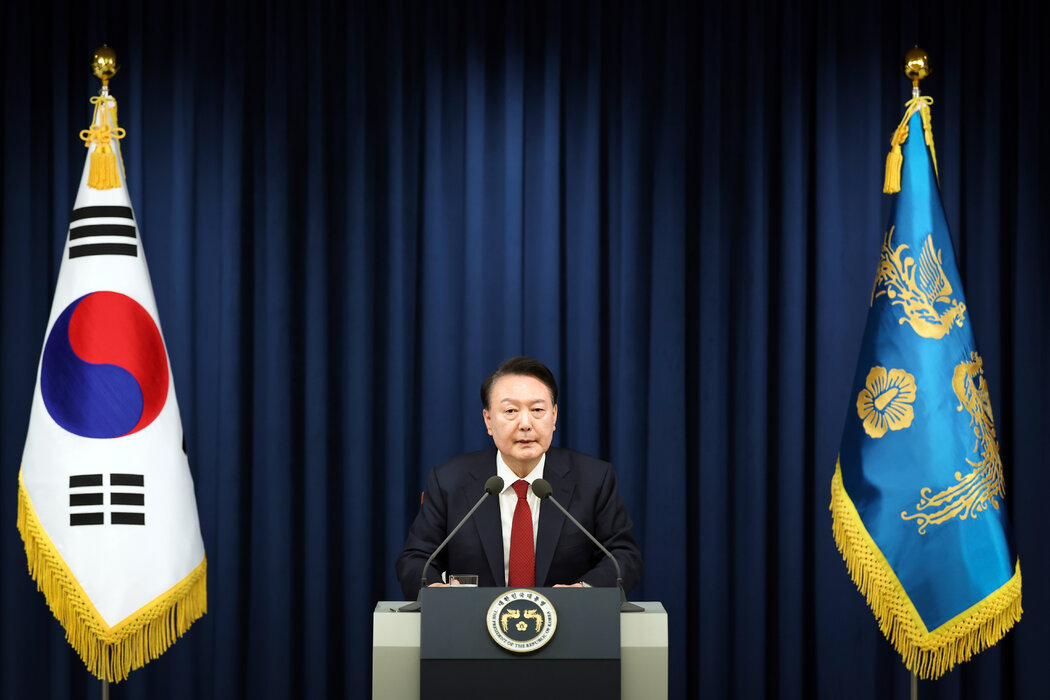 週二，韓國總統尹錫悅在首爾的總統府舉行新聞發布會。