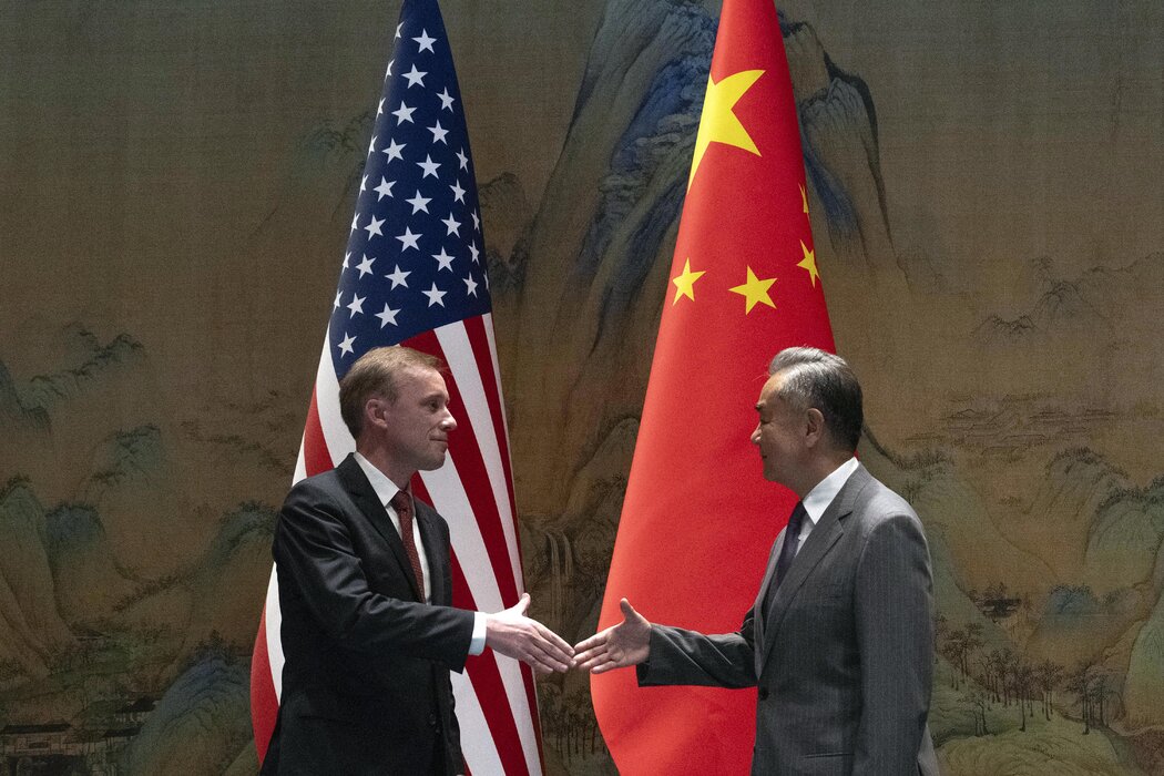 去年8月，拜登總統的國家安全顧問沙利文會見了中國外交部長王毅。