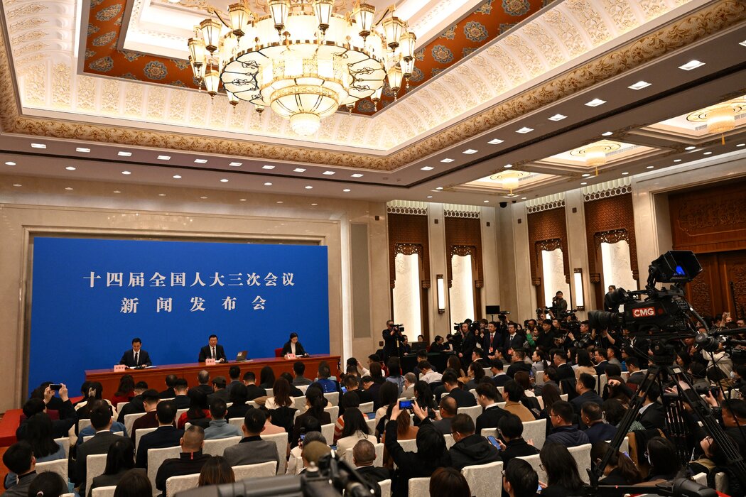 全國人大發言人婁勤儉週二在北京的新聞發布會上表示，中國將尋求與歐洲建立更緊密的貿易關係。