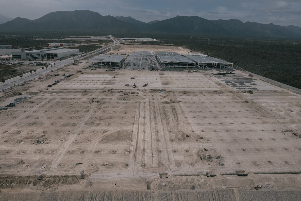 墨西哥新萊昂州的霍夫桑工業園區。當地的一家開發商和兩家中國公司計劃在2023年建成一個擁有1.2萬套工人住房的工廠網格。