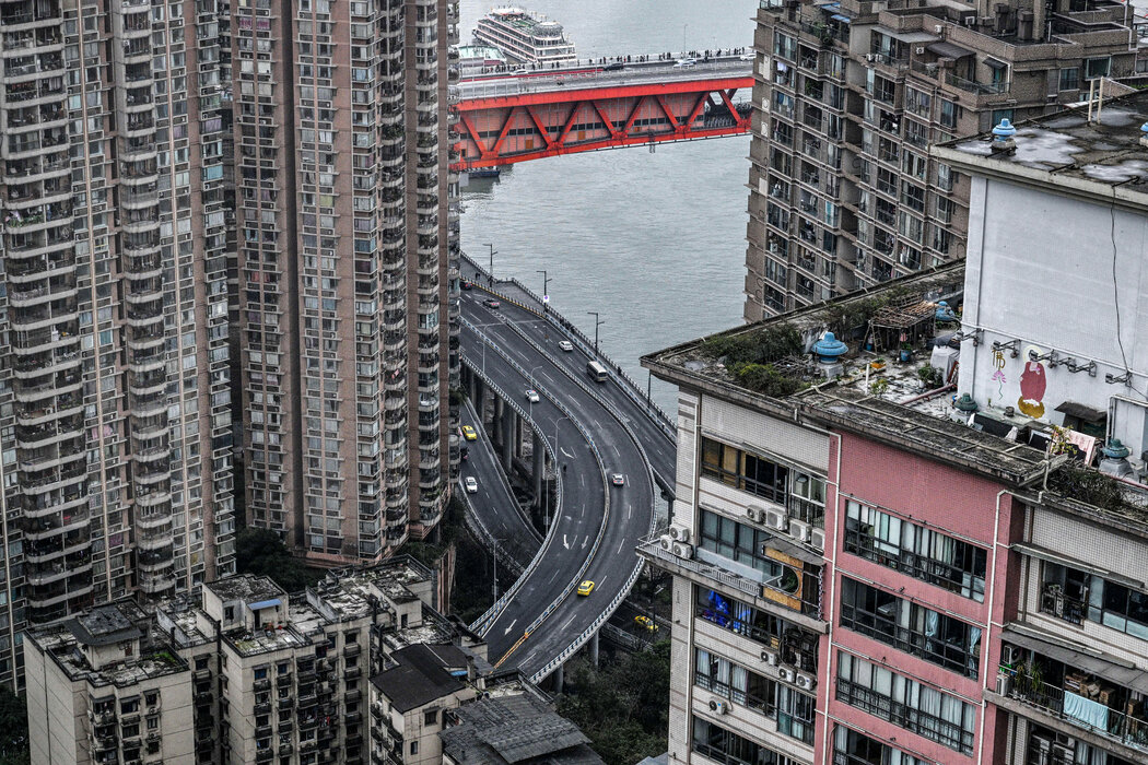 自2020年以來,公寓銷售暴跌,許多房地產開發商破產。