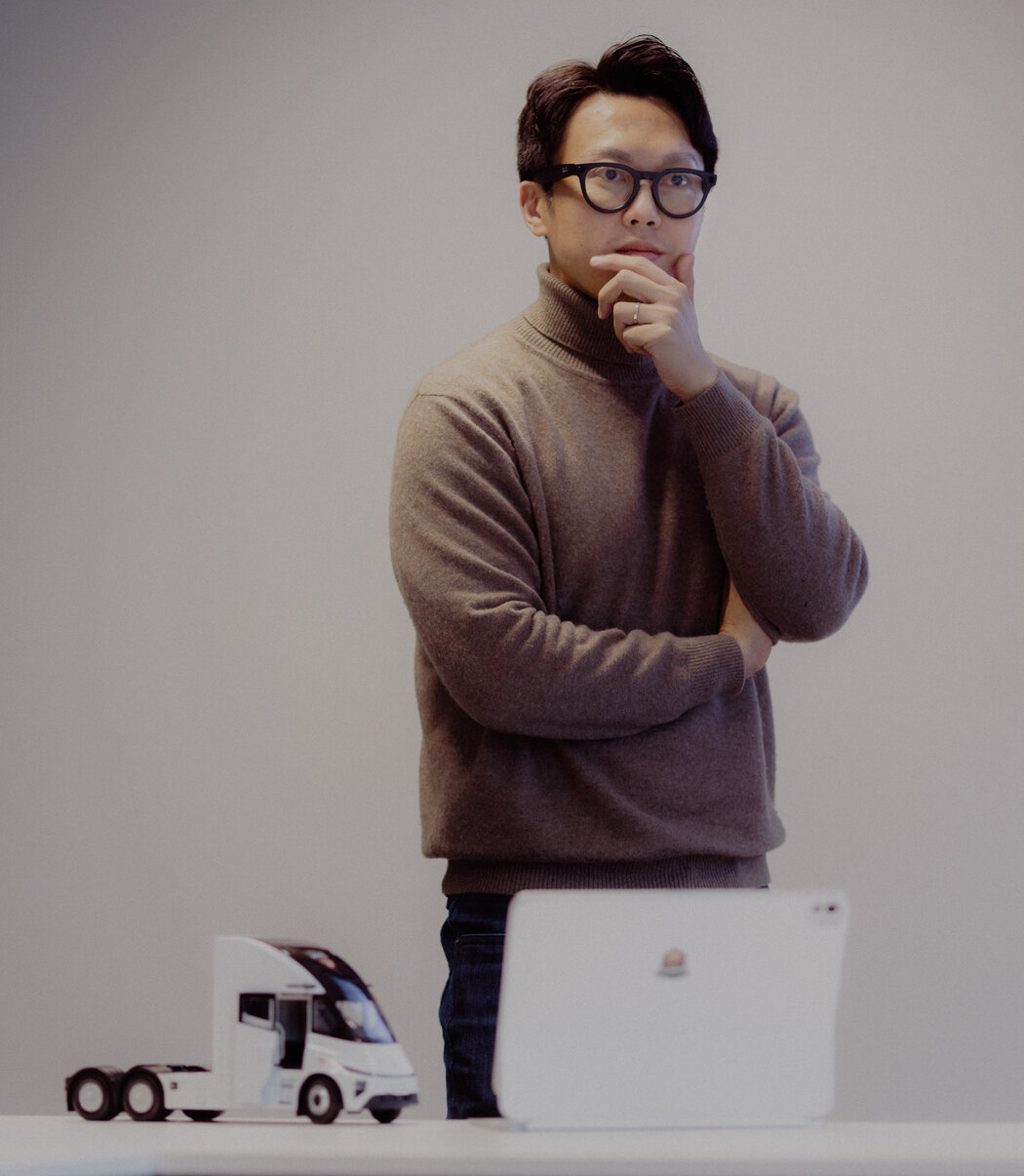 韓文是製造長途電動卡車的初創企業葦渡科技的創始人。