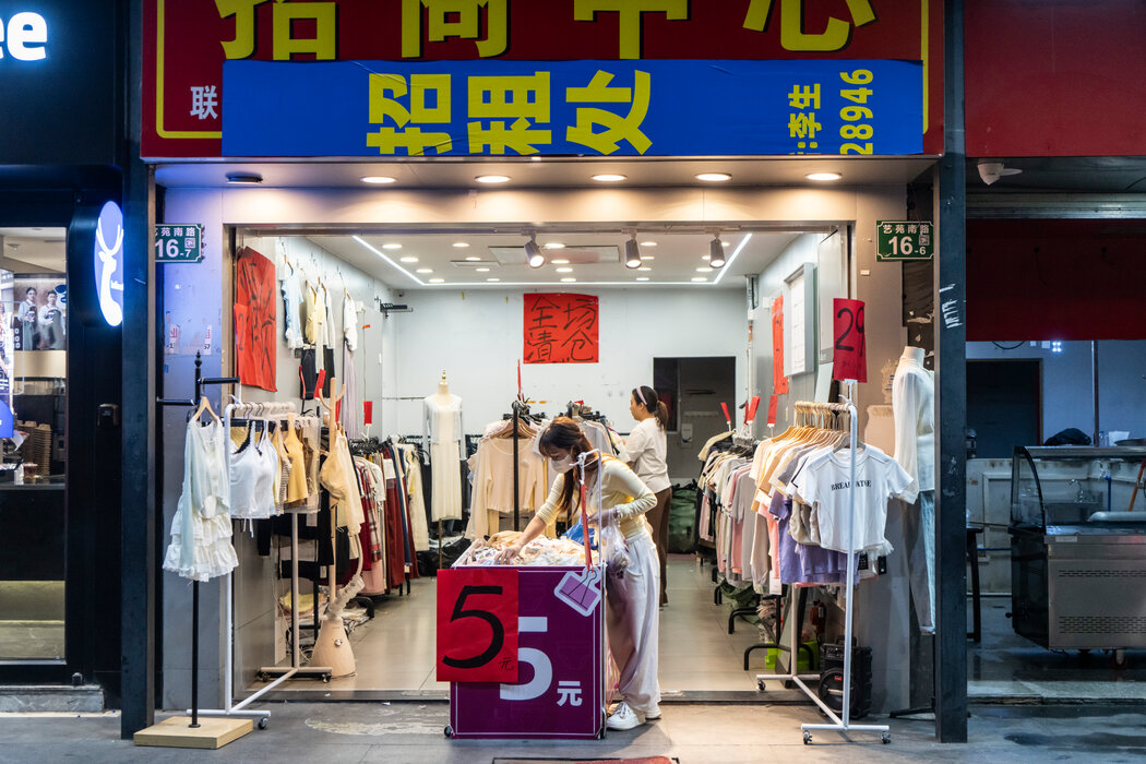 上週,川普總統對所有中國商品加徵34%的關稅,促使中國國家主席習近平對美國商品徵收對等關稅。週三,對中國產品的關稅提高至104%。