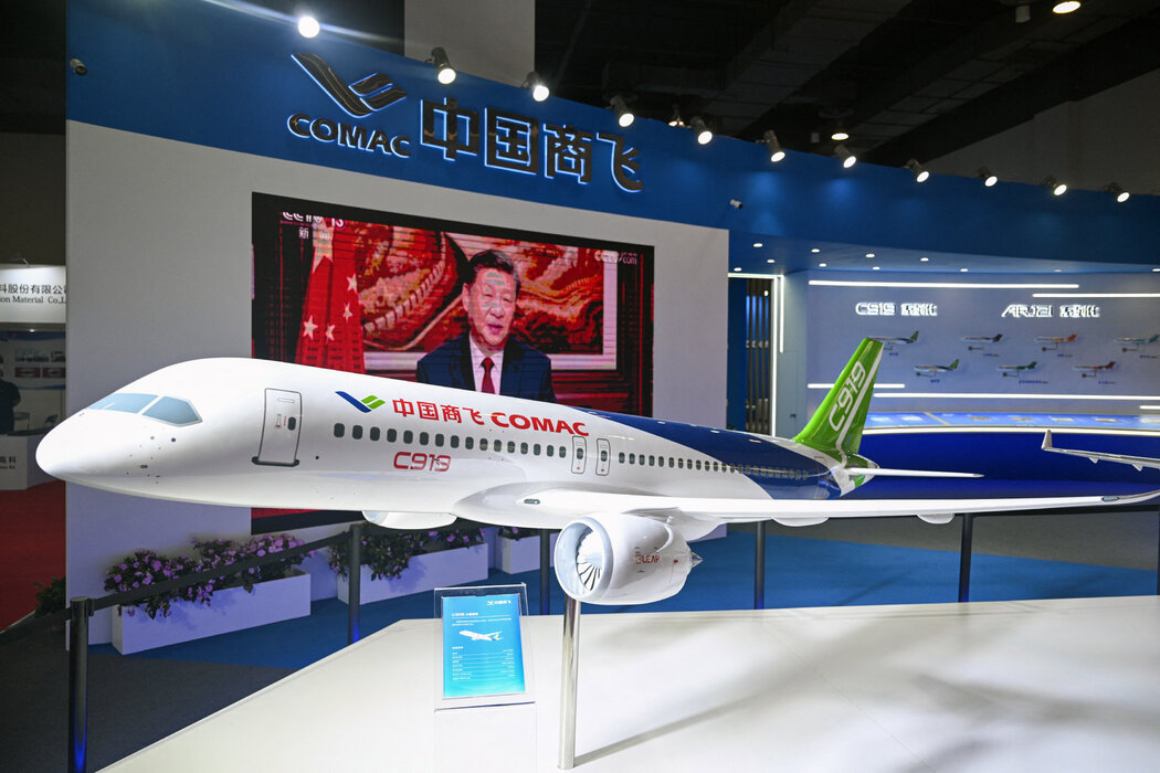 去年在上海展出的中國商飛C919客機模型。