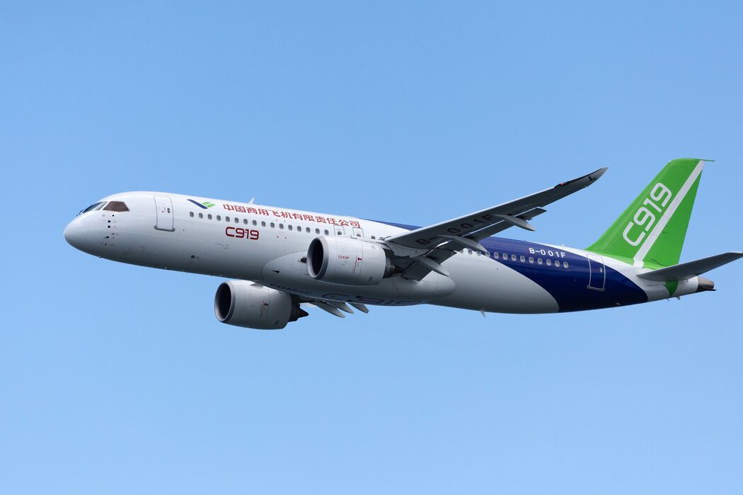 C919飛機至少有40%的零部件是由美國和其他西方國家的公司製造的。