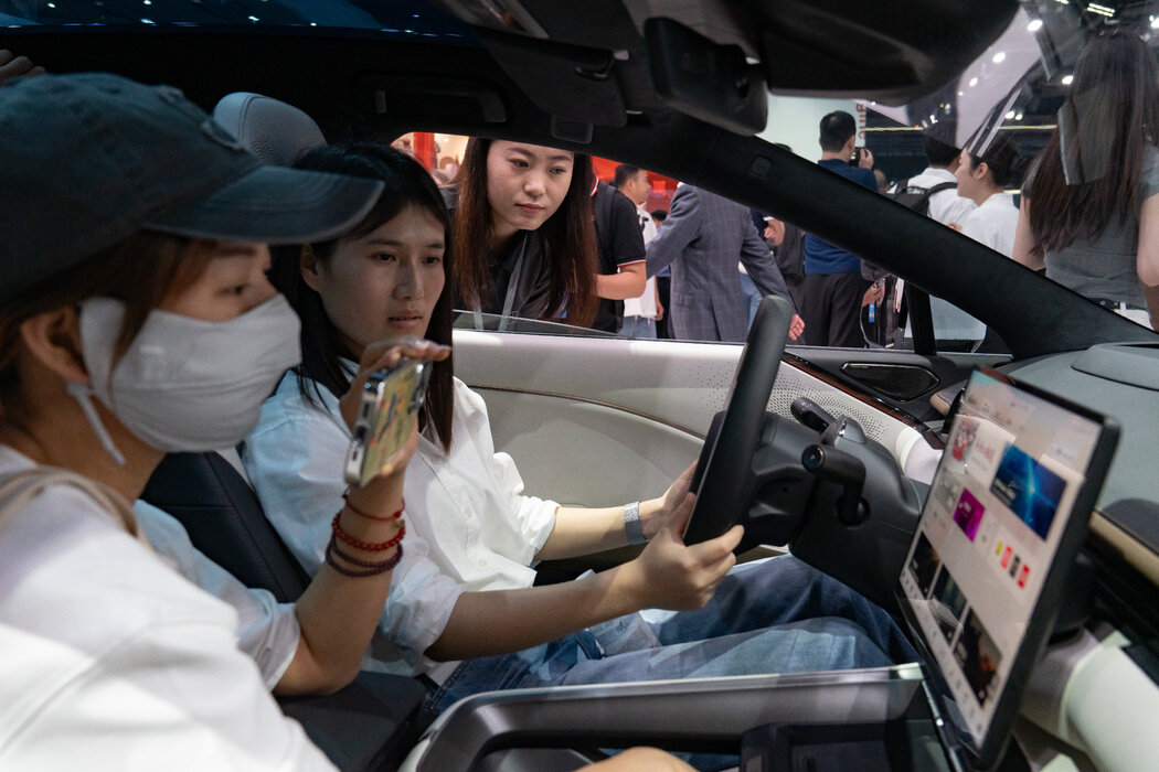 4月,上海車展上的電動汽車。