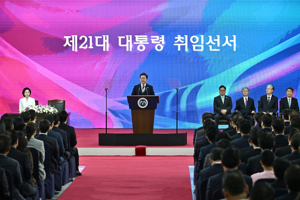 週三，在輕鬆贏得大選數小時後，韓國總統李在明在首爾國會發表就職演說。