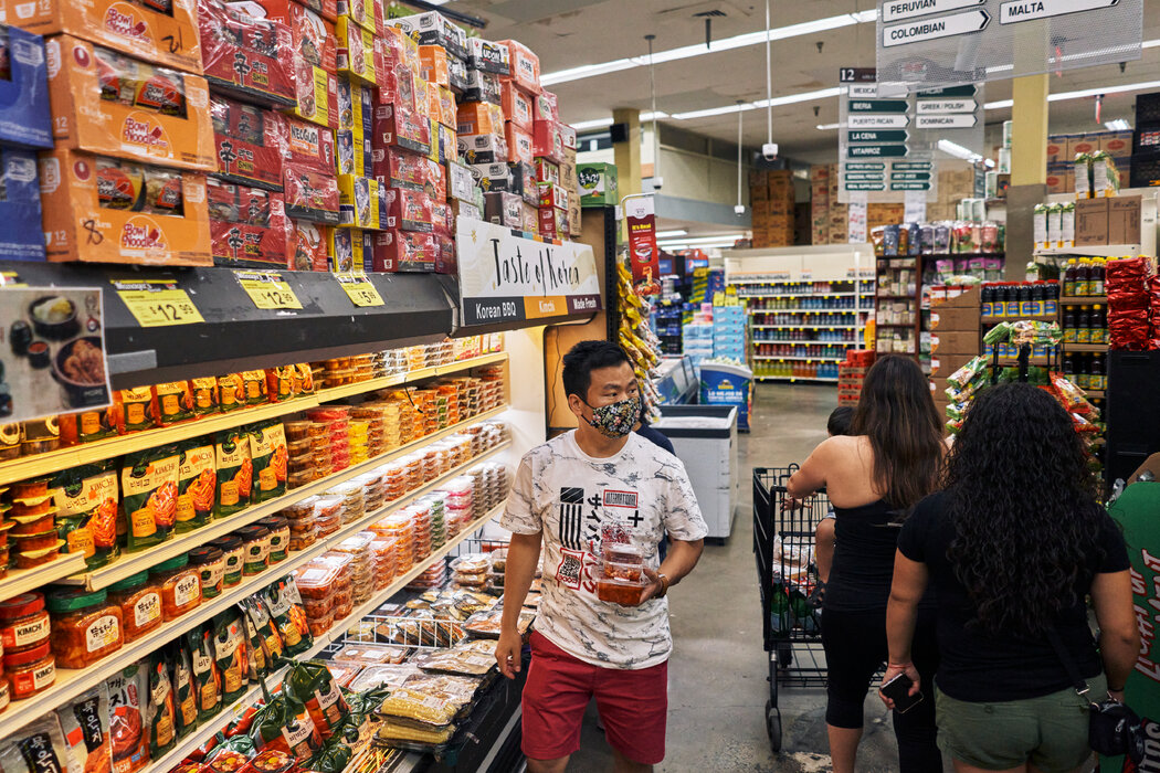 皇后區北方大道Food Bazaar的韓國食品區。